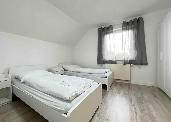 Apartment Sad702 - Schoene Monteurwohnung Uebergangswohnung *